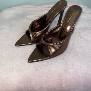 Another beauty 👠 🤩